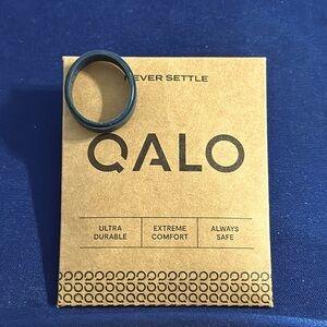 NEW black silicone wedding ring band, Size 12, NWT work safe latex free Qalo men
